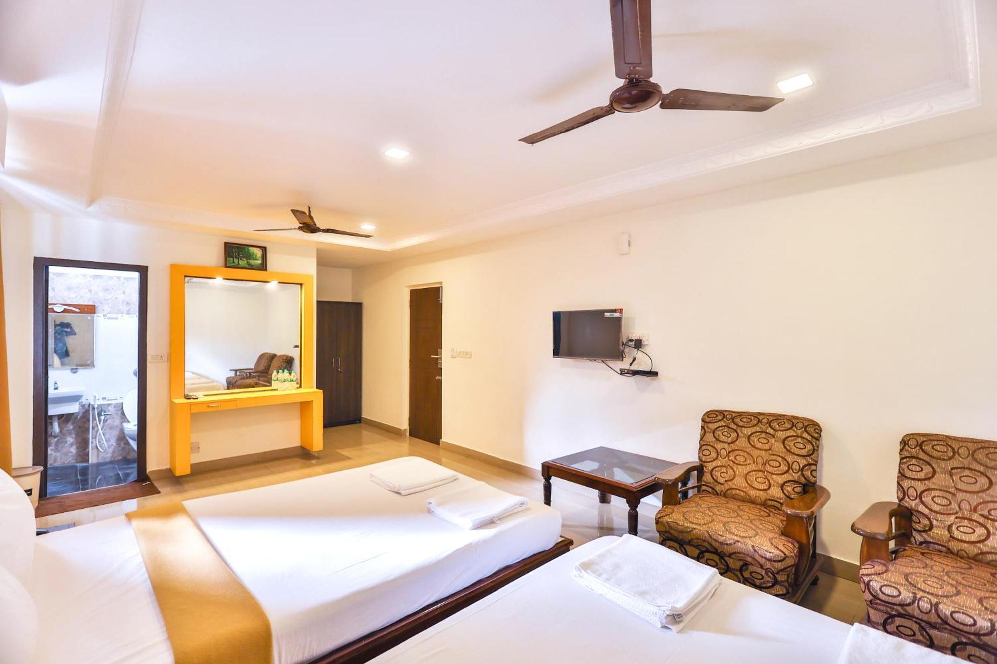Hotel Golden Bliss Puducherry Eksteriør billede