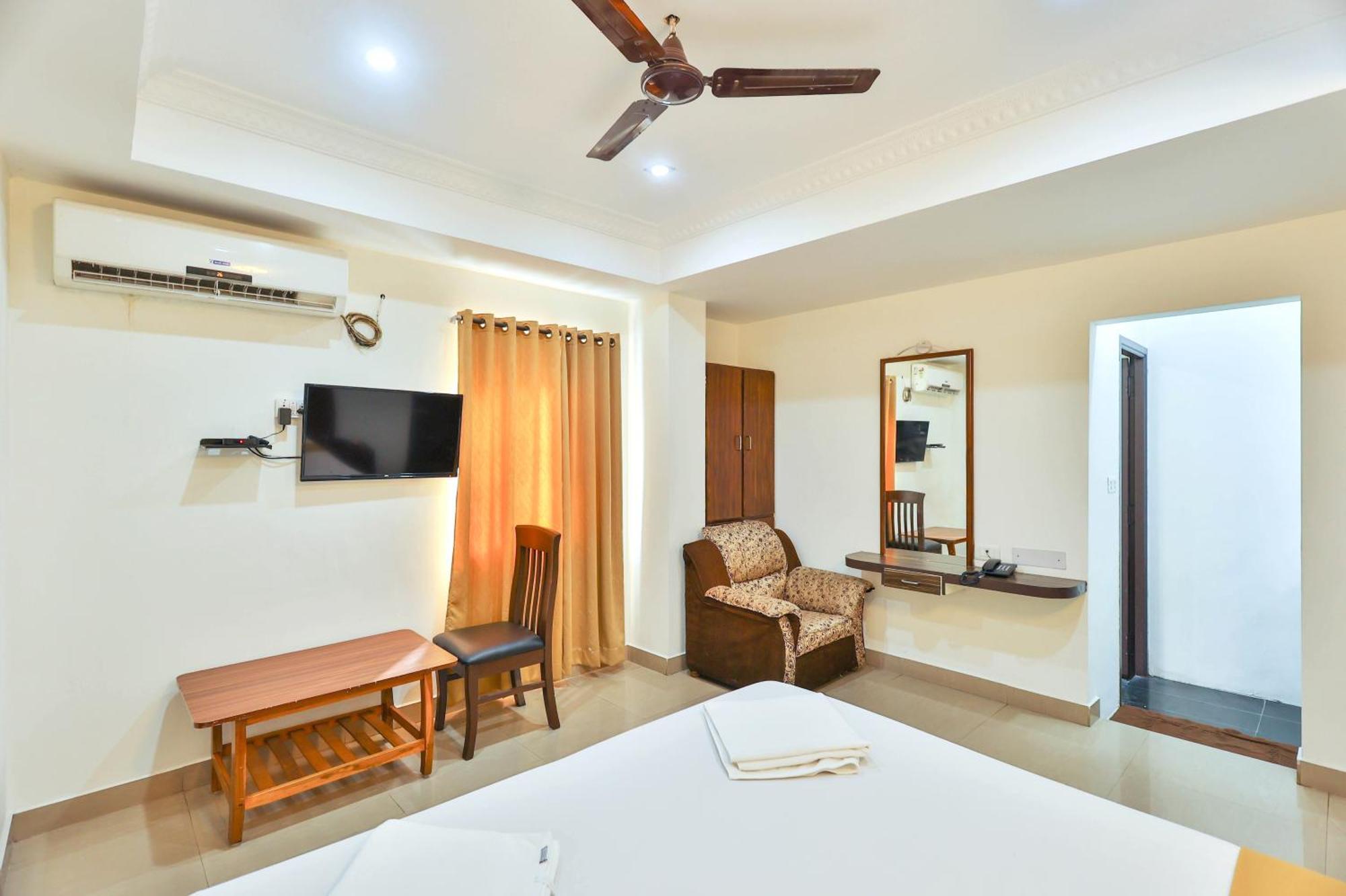 Hotel Golden Bliss Puducherry Eksteriør billede
