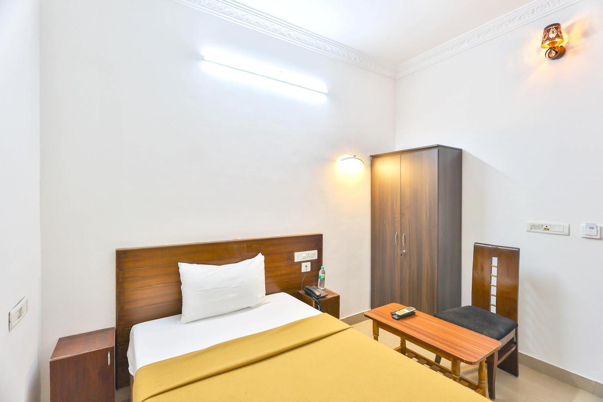 Hotel Golden Bliss Puducherry Eksteriør billede